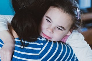 Component_EditorialElement_Bereavement_Howtohelpsiblings image