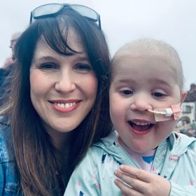 Mum with seriously ill daughter to run London Marathon to raise funds for "life saver" charity Rainbow Trust thumbnail