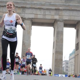 Florrie completes the World Marathon Majors to raise an awesome £2608 thumbnail