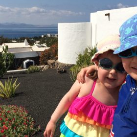 Top tips for travelling with a child with a serious illness thumbnail