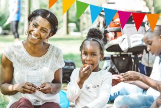 Top tips for a successful picnic image